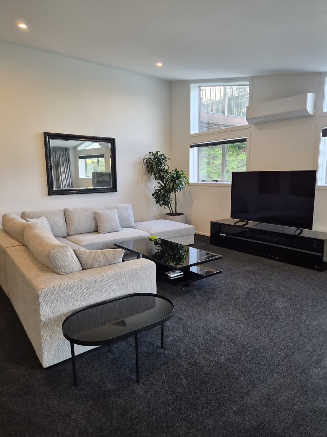 The lower lounge with Smart TV
